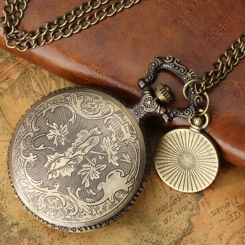 Roman Numeral Glass Colorful Dial Pocket Watch With Roman Label Necklace Pendant Quartz Clock Gift Men and Women