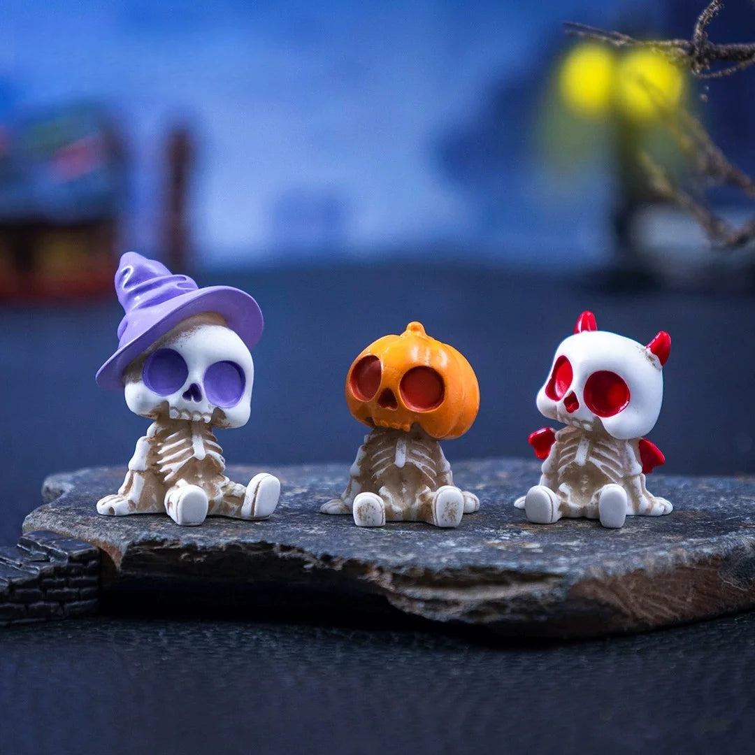 Halloween Mini Figurines Set 4Pcs Spooky Resin Decor with Pumpkins Ghosts Skulls